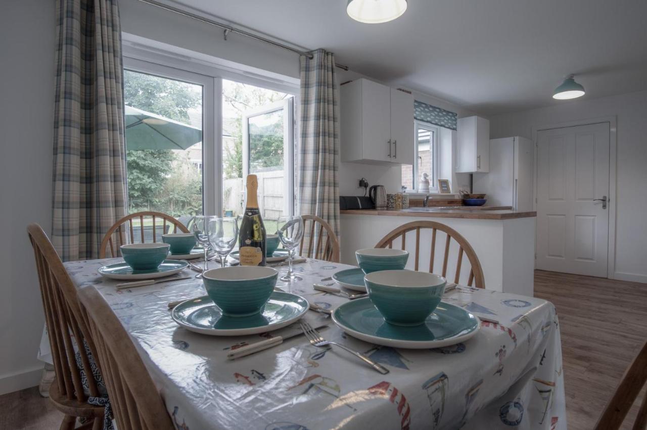 Maes Yr Odyn - 3 Bedroom Holiday Home - Нарбърт Екстериор снимка